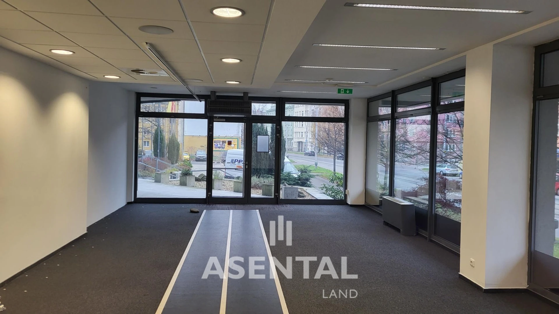 Pronájem komerčních prostor, 130,61m²