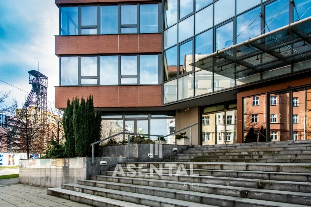 Pronájem komerčních prostor, 130,61m²